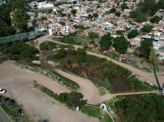 Exhortan a ciudadanía a evitar cruzar por corrientes de agua