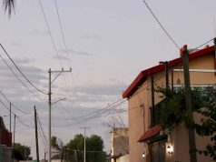 Iluminan las calles en la comunidad las presitas