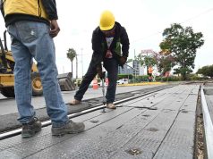 Continúa rehabilitacción de cruces ferroviarios