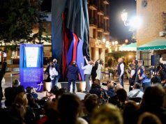 Develan Escultura ‘Trío Fresero’ del Artista Jazzamoart