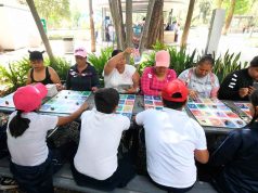 Disfrutan campamento en familia