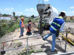 Supervisan Construcción de Puente Peatonal