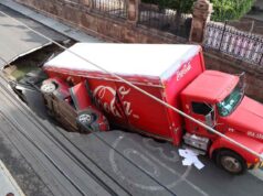 ATIENDEN SOCAVÓN EN ZONA CENTRO
