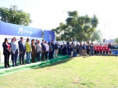 INICIA DICIEMBRE CON IZAMIENTO DE BANDERA MONUMENTAL