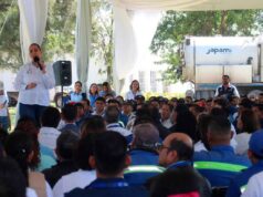 SOSTIENE LORENA ALFARO ENCUENTRO CON TRABAJADORES DE JAPAMI