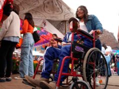 ADULTOS MAYORES DE IRAPUATO REVIVEN TRADICIONES DEL DÍA DE MUERTOS